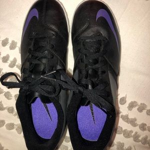 *UNWORN* nike bomba II indoor soccer shoes